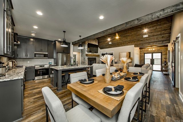 1962 Mountain Park, Shirley, AR 72153