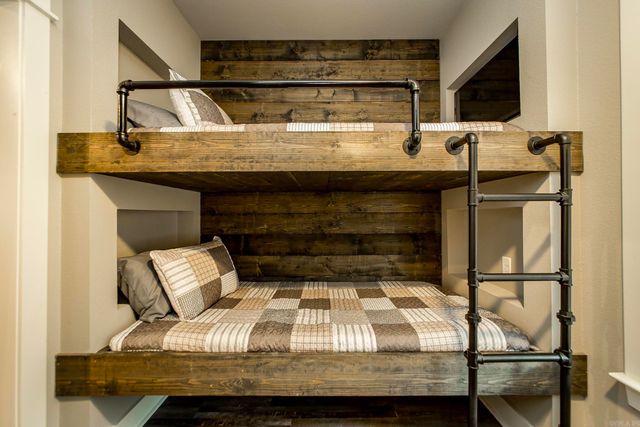 1962 Mountain Park, Shirley, AR 72153