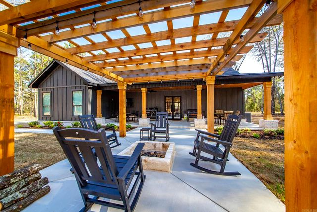 1962 Mountain Park, Shirley, AR 72153