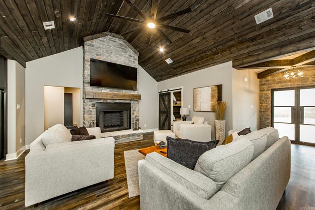 1962 Mountain Park, Shirley, AR 72153