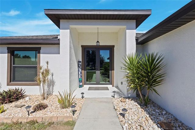 633 Carrillon AVE S, Lehigh Acres, FL 33974