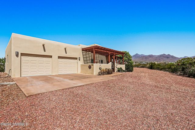 5081 Lost Padre Mine Road, Las Cruces, NM 88011