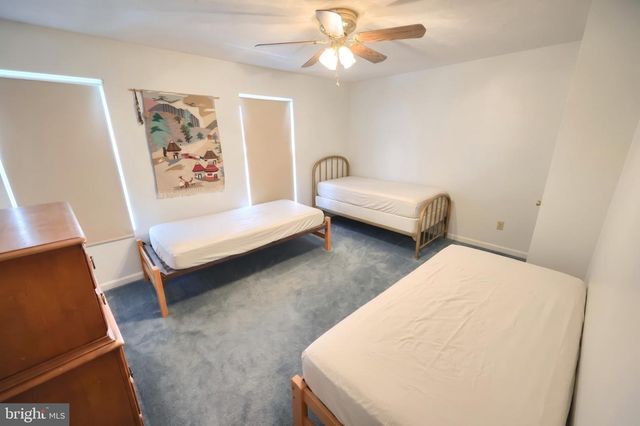 112 BILLERBECK ST, New Oxford, PA 17350