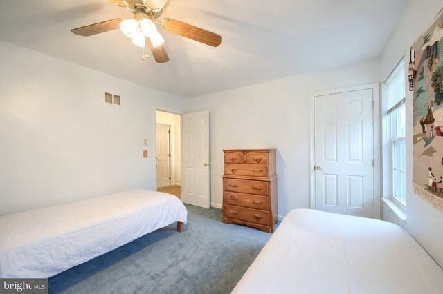 112 BILLERBECK ST, New Oxford, PA 17350