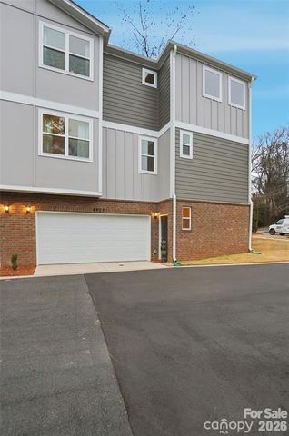 8927 Sharonbrook Drive, Charlotte, NC 28210