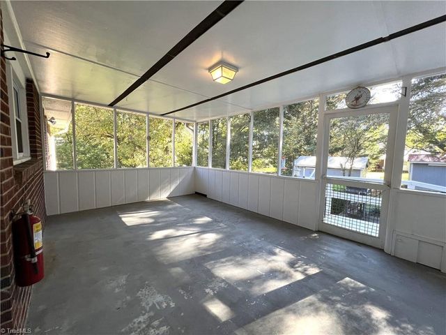 1302 Runyon Drive, Greensboro, NC 27405