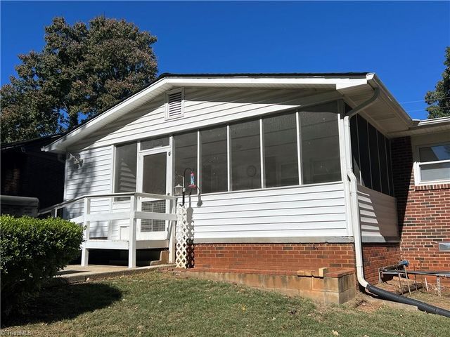 1302 Runyon Drive, Greensboro, NC 27405
