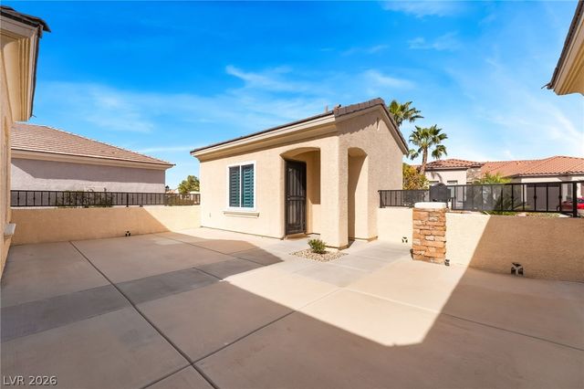 2323 Fayetteville Avenue, Henderson, NV 89052