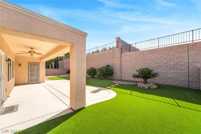 2323 Fayetteville Avenue, Henderson, NV 89052