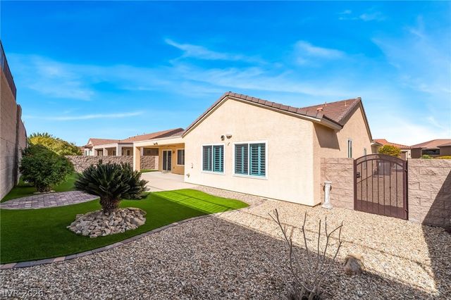 2323 Fayetteville Avenue, Henderson, NV 89052