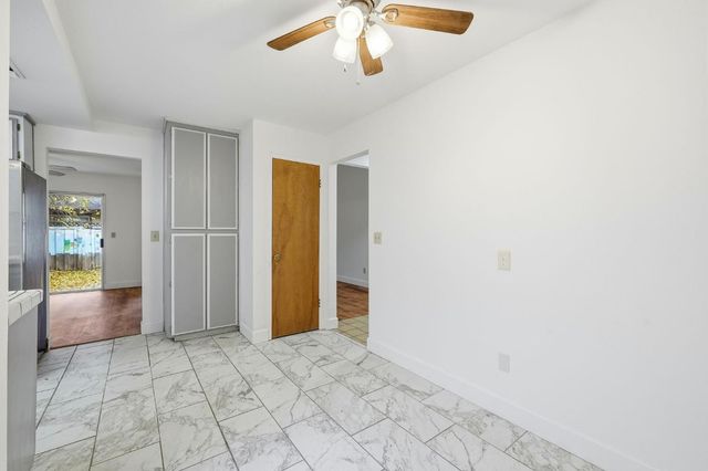 95 Saginaw Cir, Sacramento, CA 95833