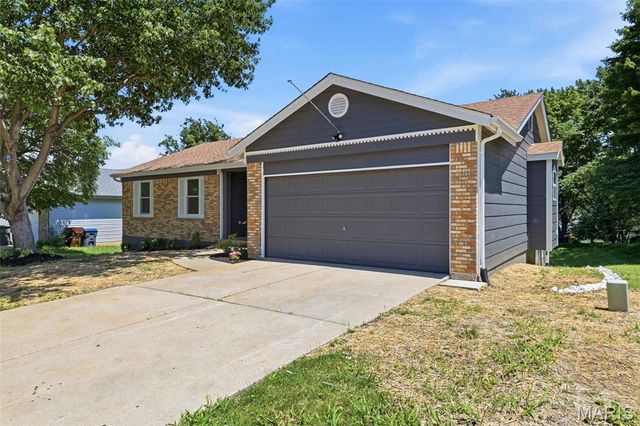 57 Valley View Drive, St Peters, MO 63376