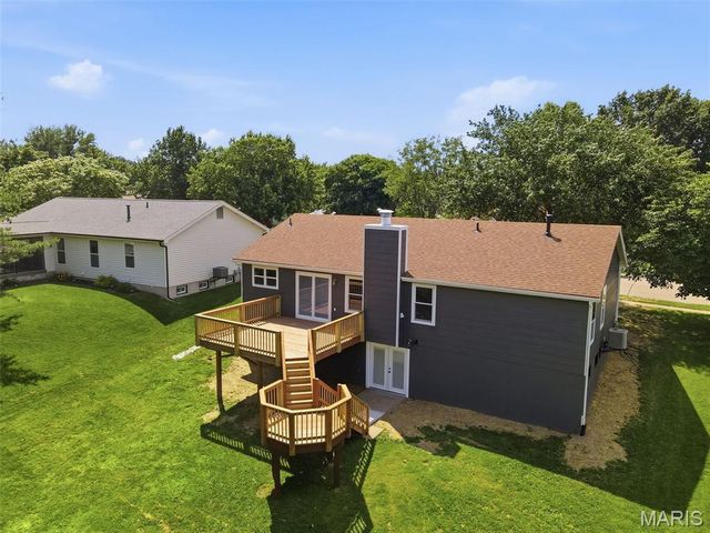 57 Valley View Drive, St Peters, MO 63376