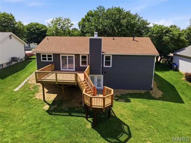 57 Valley View Drive, St Peters, MO 63376