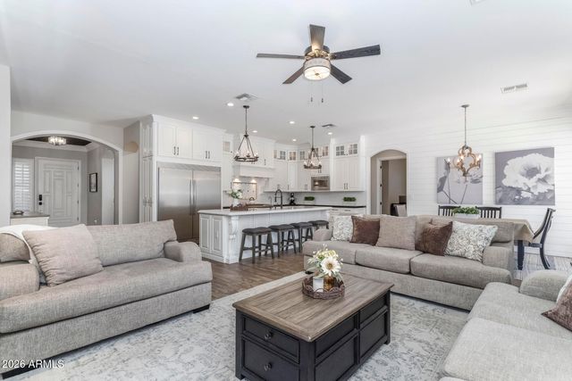 18653 E ARROWHEAD Trail, Queen Creek, AZ 85142