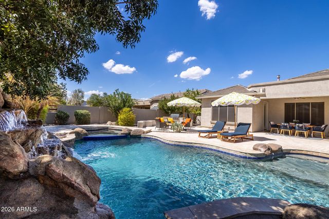 18653 E ARROWHEAD Trail, Queen Creek, AZ 85142