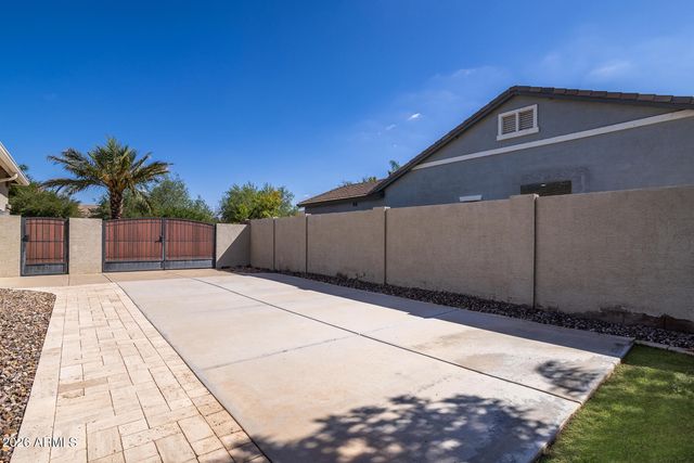 18653 E ARROWHEAD Trail, Queen Creek, AZ 85142