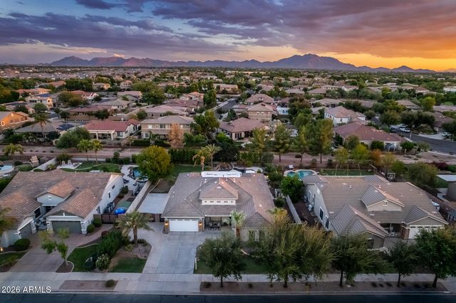 18653 E ARROWHEAD Trail, Queen Creek, AZ 85142