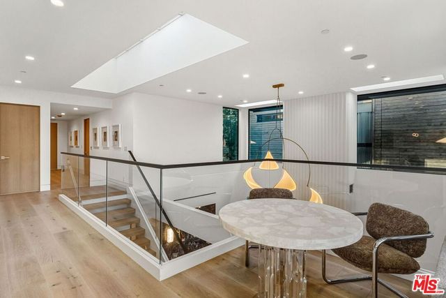 738 Palms Boulevard, Venice, CA 90291