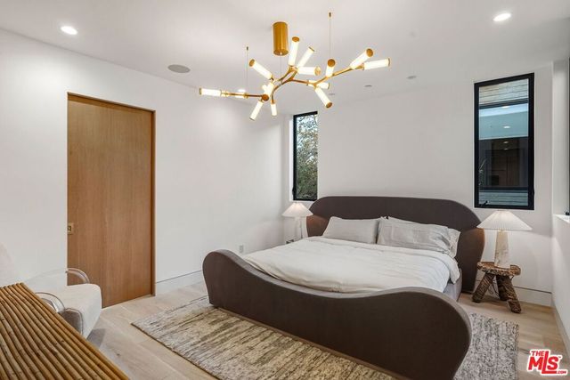 738 Palms Boulevard, Venice, CA 90291