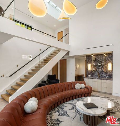 738 Palms Boulevard, Venice, CA 90291