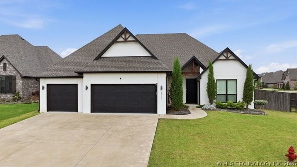 3116 W Van Buren Court S, Broken Arrow, OK 74011