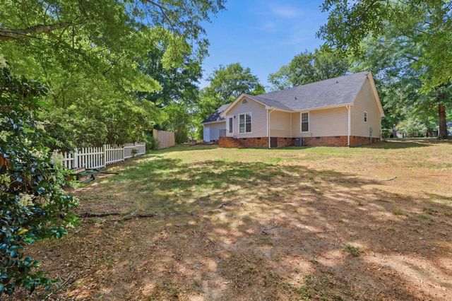 324 Golden Carriage Run, Boiling Springs, SC 29349