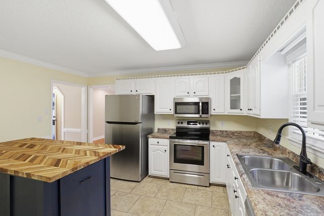 324 Golden Carriage Run, Boiling Springs, SC 29349