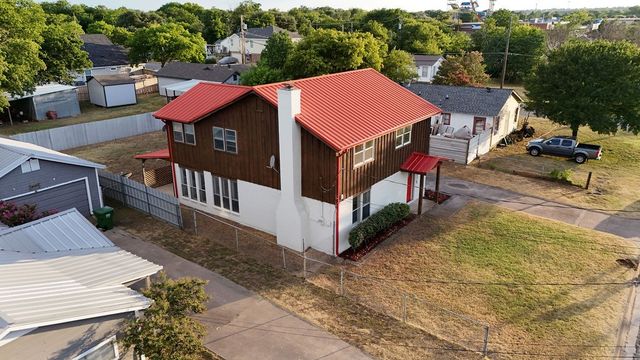 8615 Ronnie Street, White Settlement, TX 76108