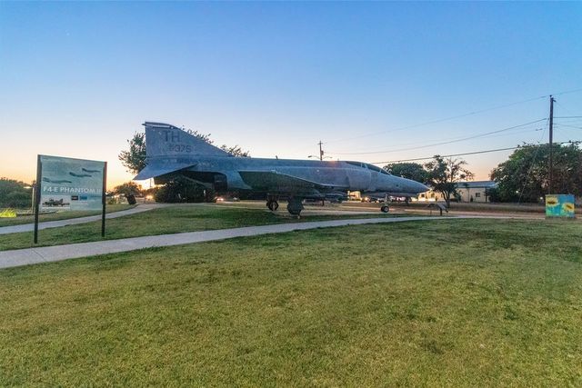 8615 Ronnie Street, White Settlement, TX 76108