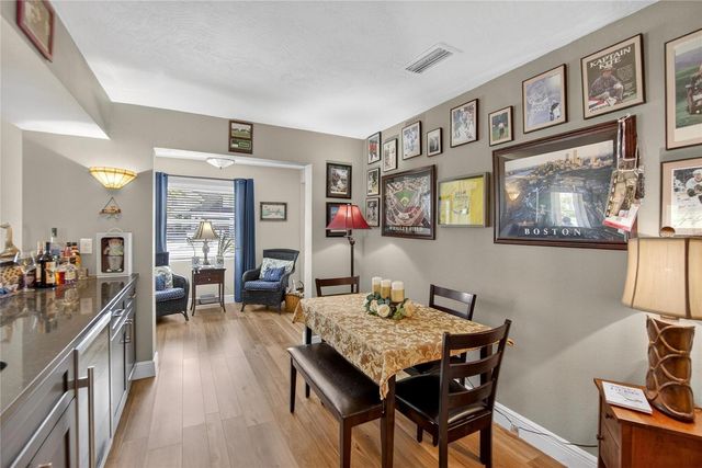 6518 DEBBIE LANE S, St Petersburg, FL 33707