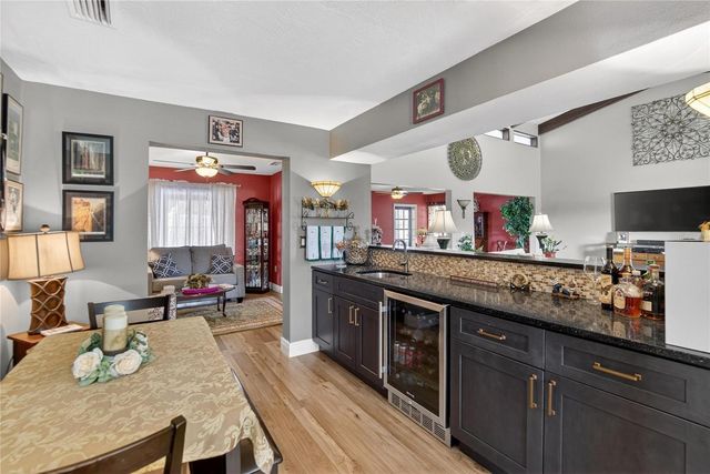 6518 DEBBIE LANE S, St Petersburg, FL 33707