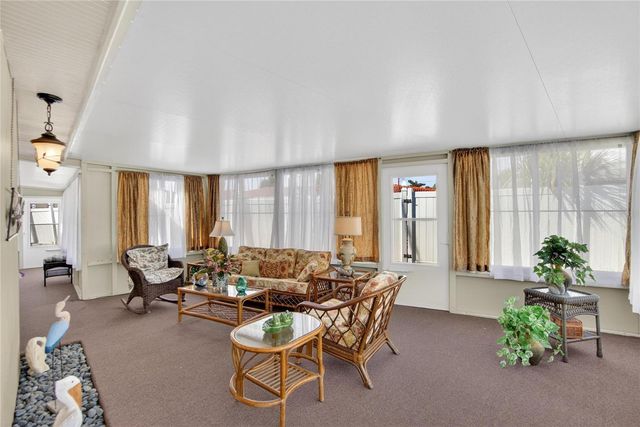 6518 DEBBIE LANE S, St Petersburg, FL 33707