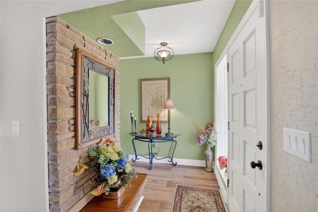 6518 DEBBIE LANE S, St Petersburg, FL 33707