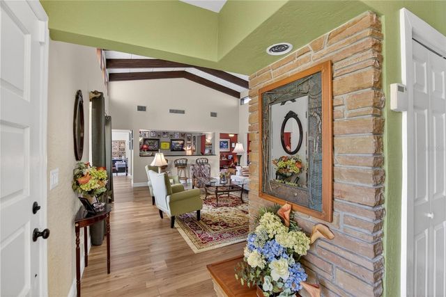 6518 DEBBIE LANE S, St Petersburg, FL 33707