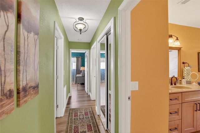 6518 DEBBIE LANE S, St Petersburg, FL 33707