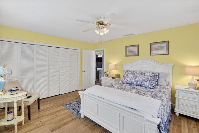 6518 DEBBIE LANE S, St Petersburg, FL 33707