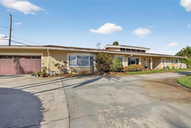 6518 DEBBIE LANE S, St Petersburg, FL 33707