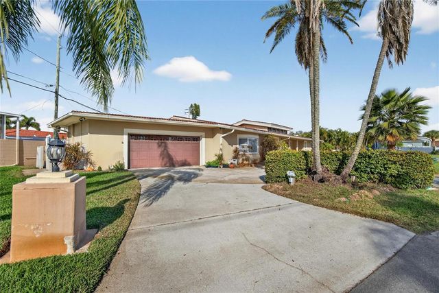 6518 DEBBIE LANE S, St Petersburg, FL 33707