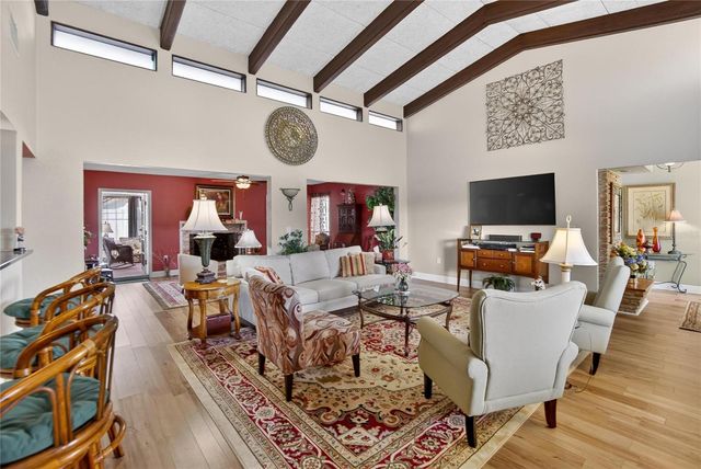 6518 DEBBIE LANE S, St Petersburg, FL 33707