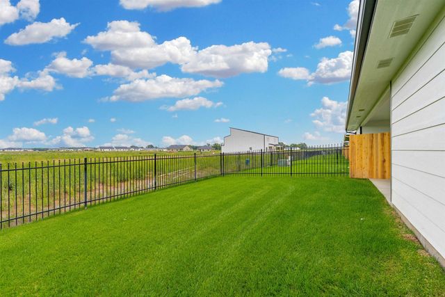 2017 N Reece St, Goddard, KS 67052