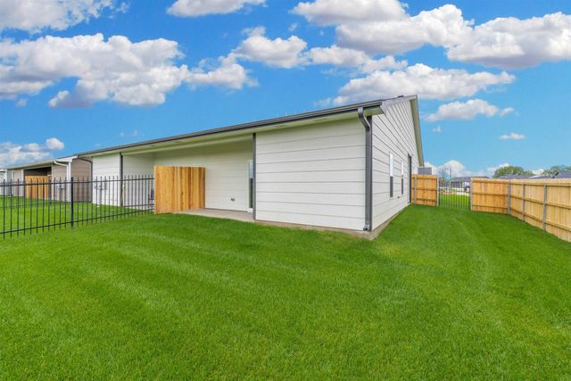2017 N Reece St, Goddard, KS 67052