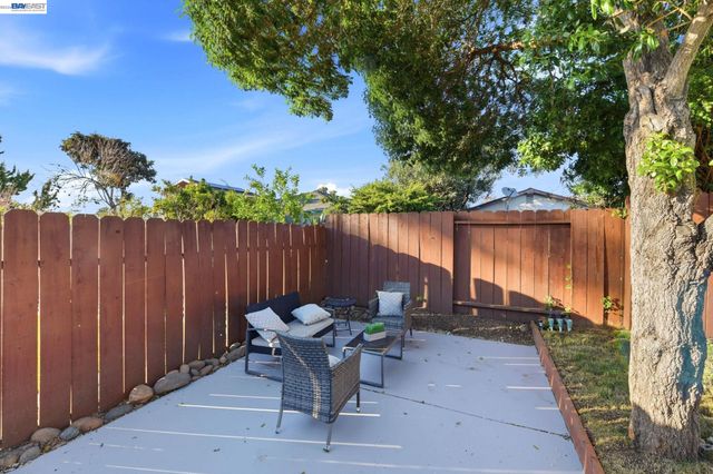 137 Tamarack Dr, Union City, CA 94587