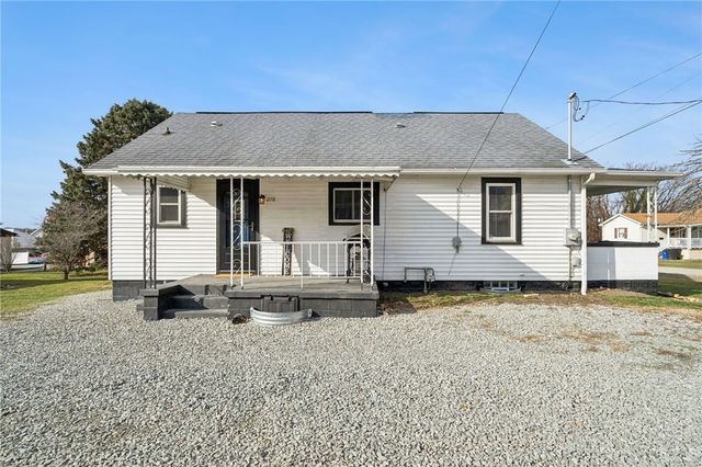 278 E Smithfield St., Mt Pleasant Twp, PA 15666