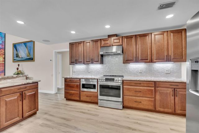 4528 SPRING FLOWER COURT, Sarasota, FL 34233