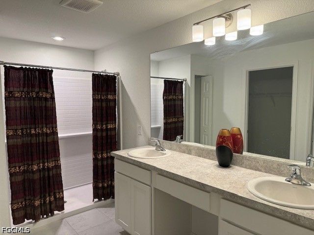 3113 74th ST W, Lehigh Acres, FL 33971