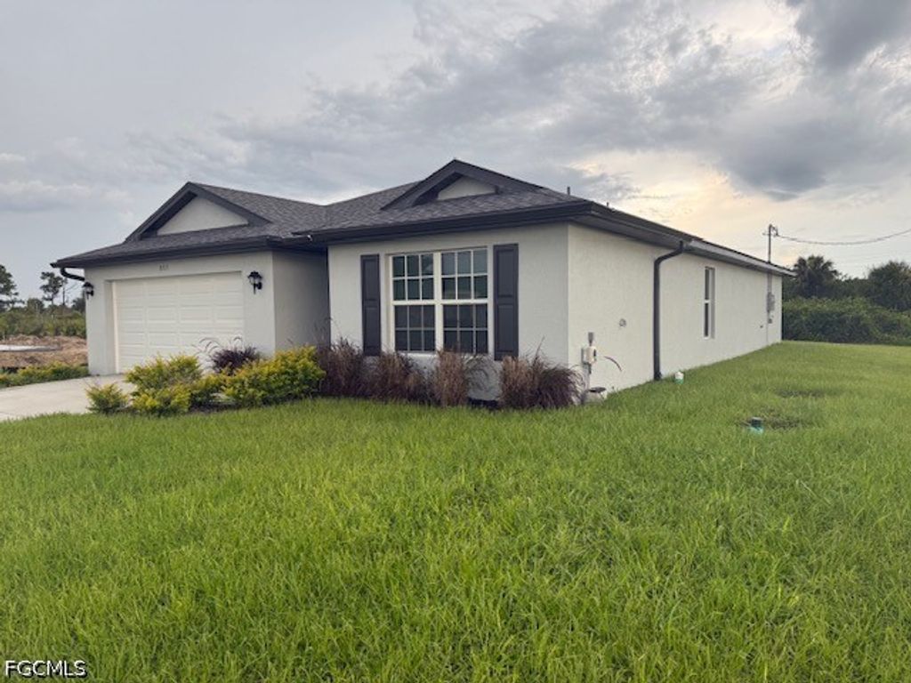3113 74th ST W, Lehigh Acres, FL 33971