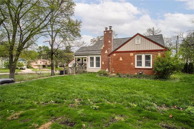 641 NE 42nd Street, Kansas City, MO 64116