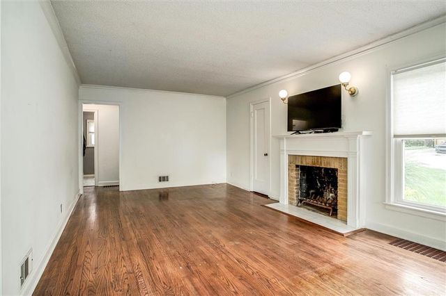 641 NE 42nd Street, Kansas City, MO 64116