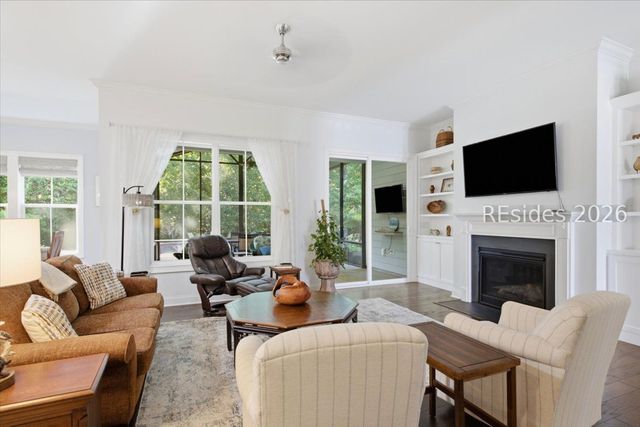382 Lake Bluff Dr, Bluffton, SC 29910